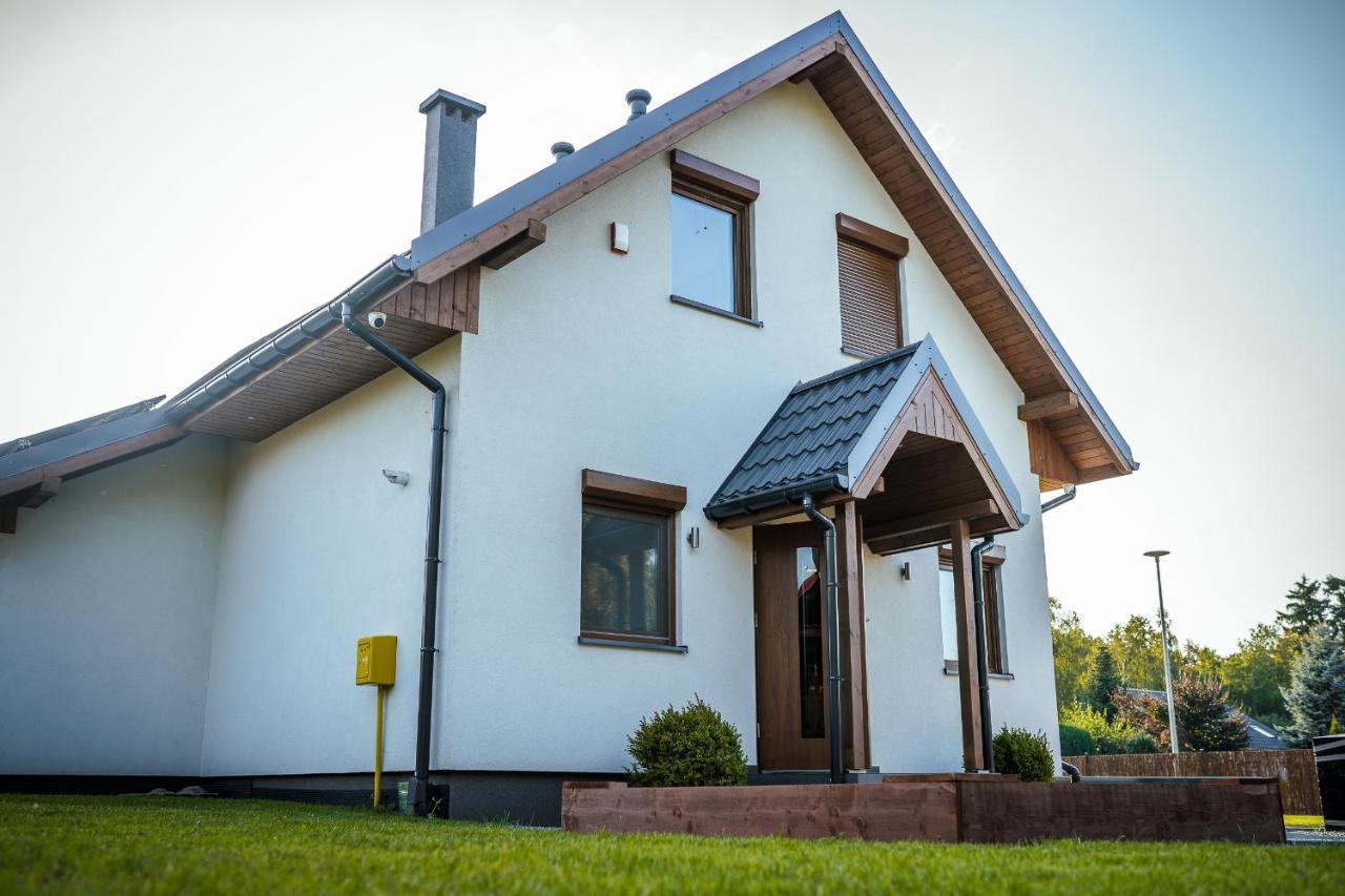 Dom Letniskowy Insko Vip Villa Exterior photo